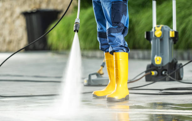 Why Choose Our Certified Pressure Washing Experts for Your Project Needs in Colonial Heights, VA?